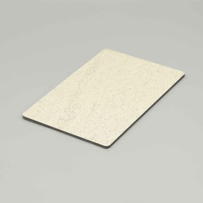 Modèle de pierre beige résistant aux rayures Panneau composite en aluminium 4 mm 1,22*2,44m Matériaux de mur de construction de bâtiment
