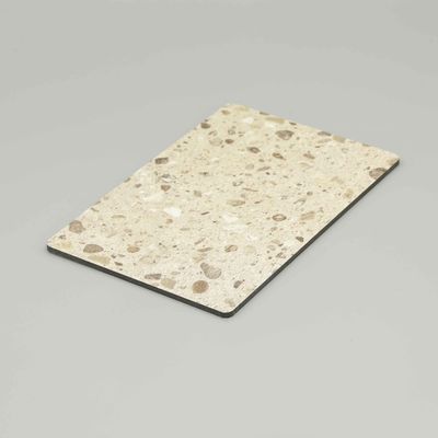 Panneau composite en aluminium de marbre de Terrazzo jaune clair A2 Panneau composite de 4 mm