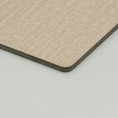 Fabricant de panneaux composites en aluminium revêtus de PVDF pour le revêtement de façade extérieure