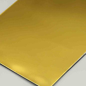 Panneau composite en aluminium à haut reflet.