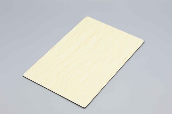 Panneau composite en aluminium PVDF, épaisseur 3 mm, revêtement fluorocarboné PVDF de qualité supérieure, finition mate à faible brillance ≤30GU, pour hôtels, bureaux et résidences de luxe