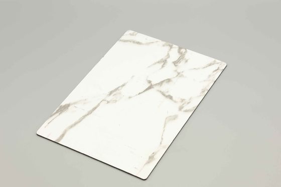 Conception résistante aux rayures Panneau composite en aluminium blanc Fabricant 4MM 1,22*2,44m