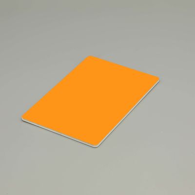 Le revêtement extérieur résistant au feu de la plaque composite en aluminium orange HDPE de qualité B1