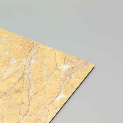 Panneau composite d'aluminium ACP en marbre beige 4x8ft, résistant aux rayures