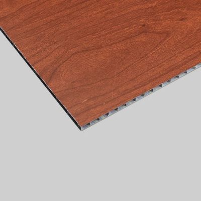 Panneaux de noyau perforés en aluminium pour murs, toits, remorques, clôtures