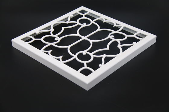 Plaque de revêtement en aluminium résistant à la corrosion et anti-statique à l'extérieur utilisant des panneaux métalliques