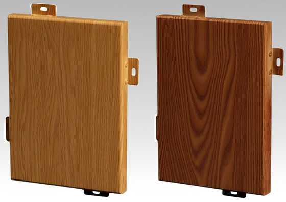 Panneau conventionnel de type grain de bois Façade en aluminium à l'extérieur Parement revêtement Fluorocarbone enduit durabilité résistance à l'humidité surface plane