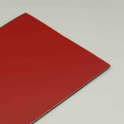 Mat ACP revêtu de fluorocarbures 3 mm Intérieurs sophistiqués Extérieurs Décoration intérieure résistante aux rayures Pour les hôtels Les bureaux Les résidences de luxe